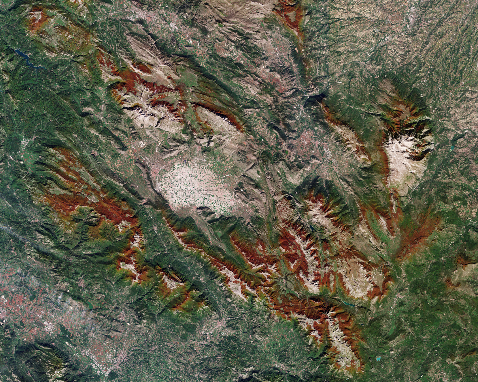 ESA - Immagine della settimana:  Fucino, Italia (11 dicembre 2022)