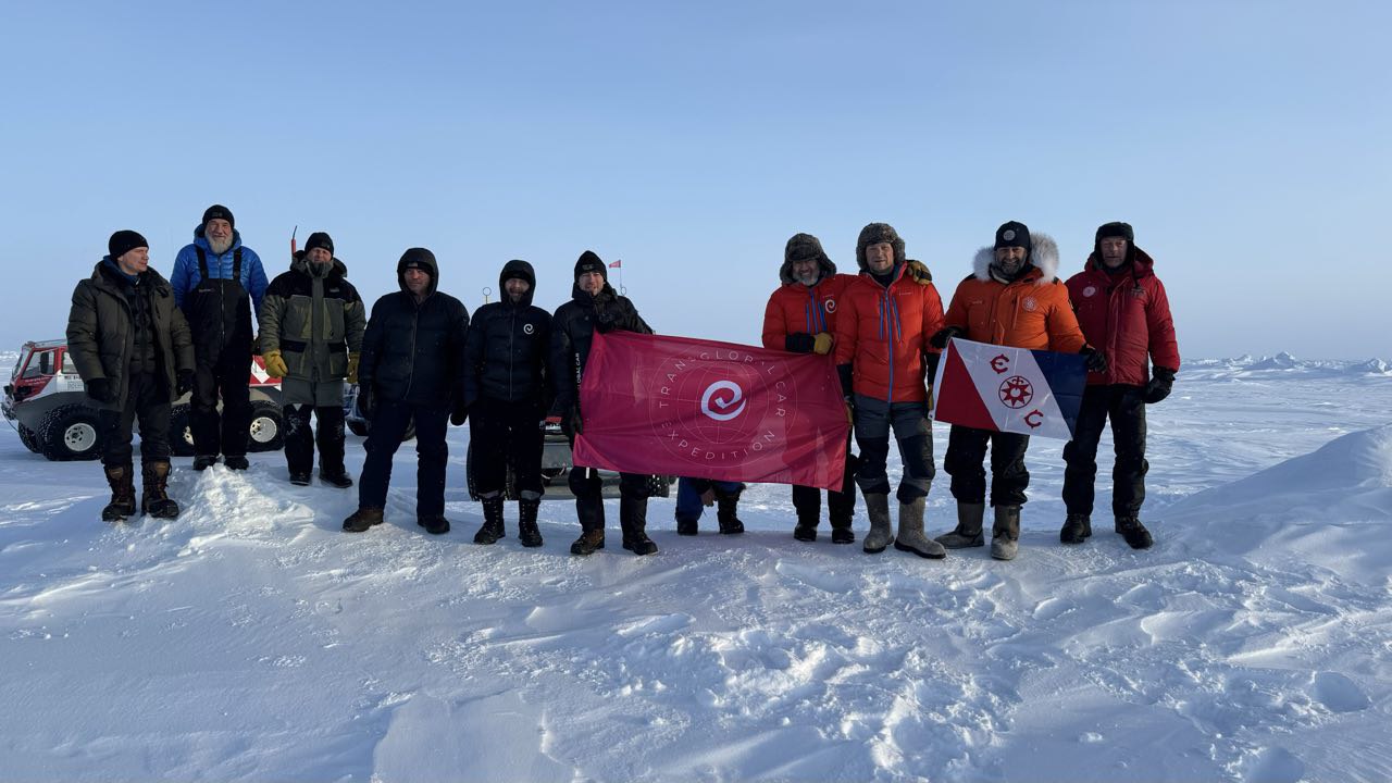Transglobal Car Expedition Achieves Historic North Pole Traverse