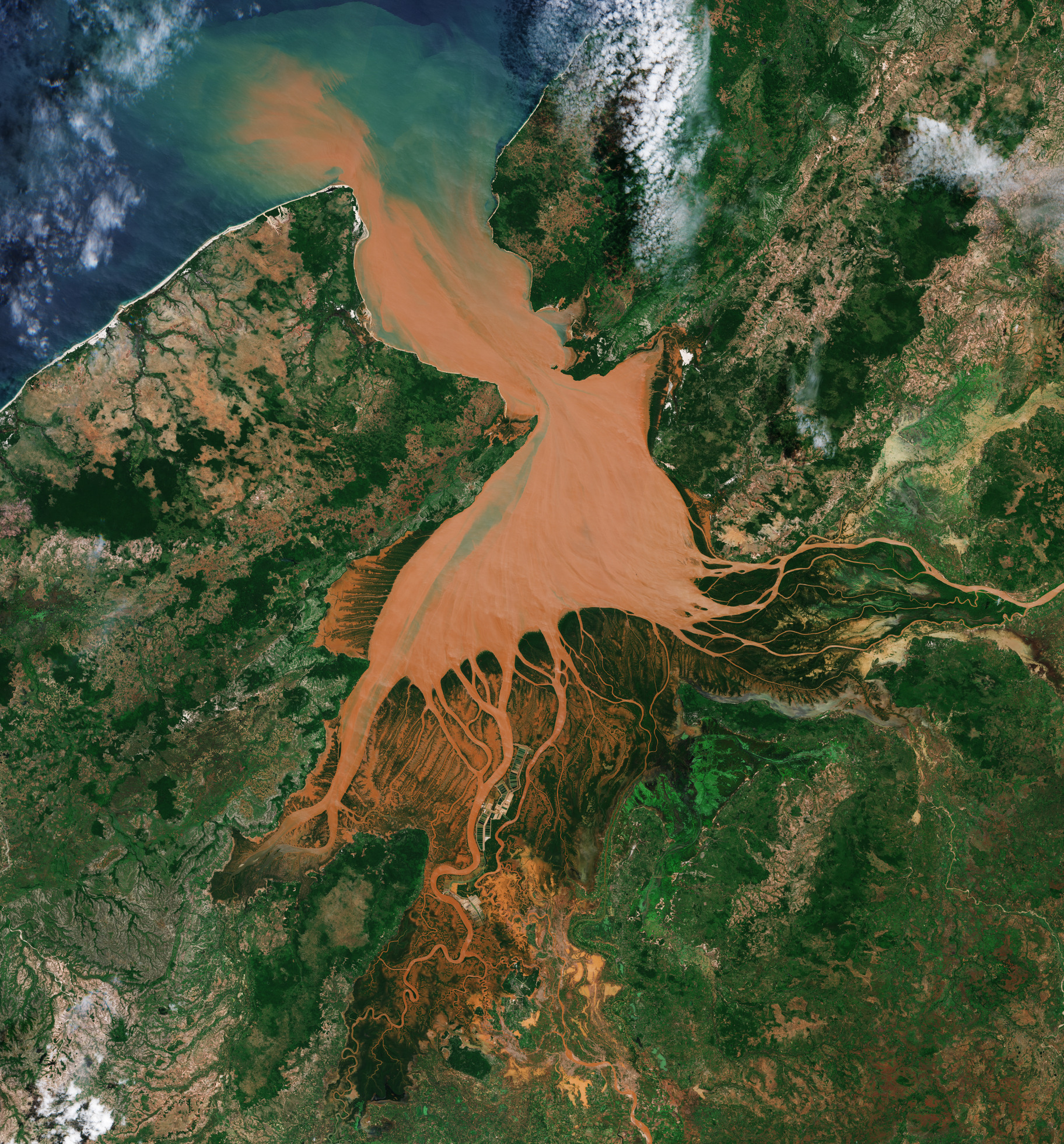 ESA - Immagine della settimana: Medusa del Madagascar (02 giugno 2024)