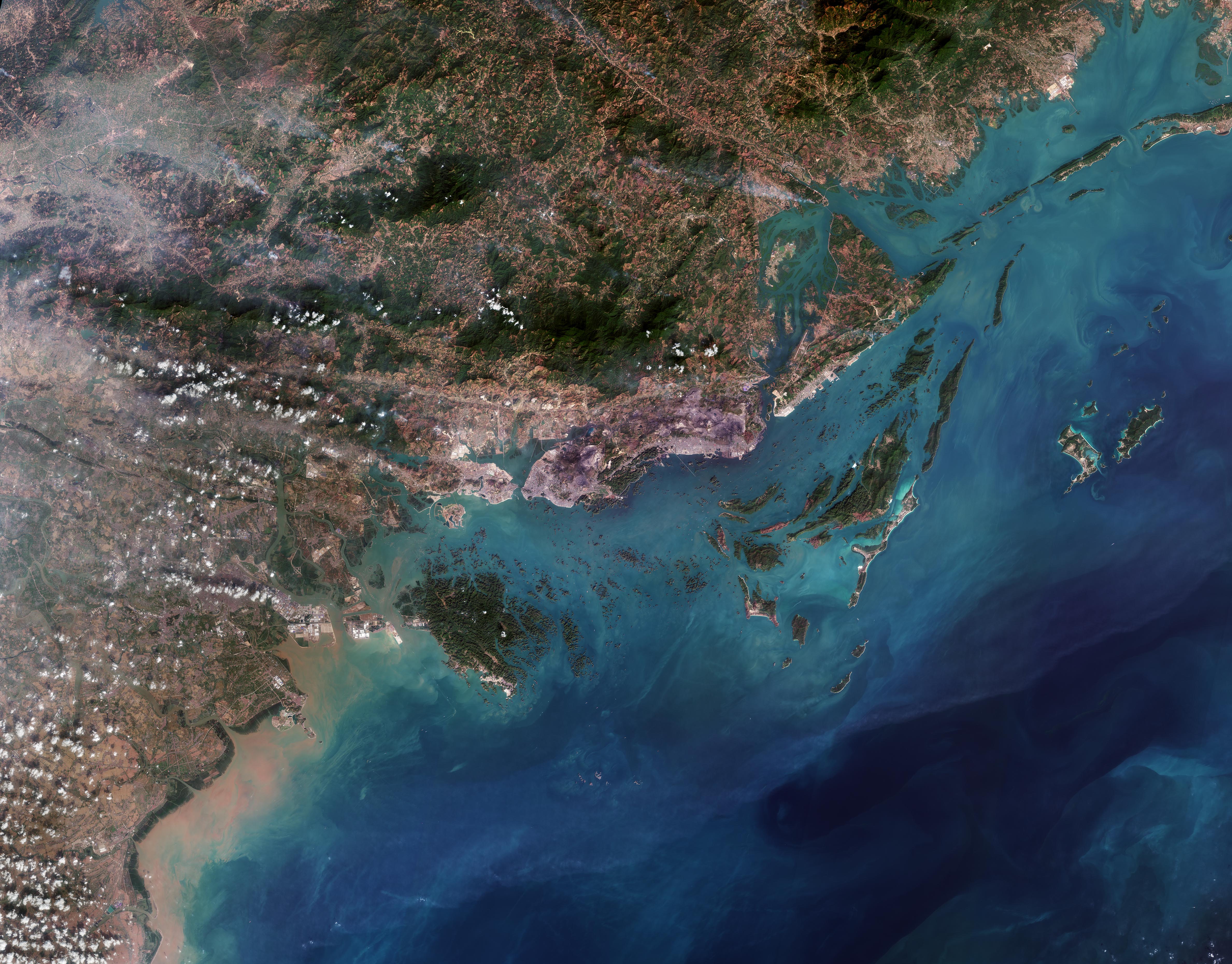 ESA - Immagine della settimana: Baia di Halong, Vietnam (17 marzo 2025)