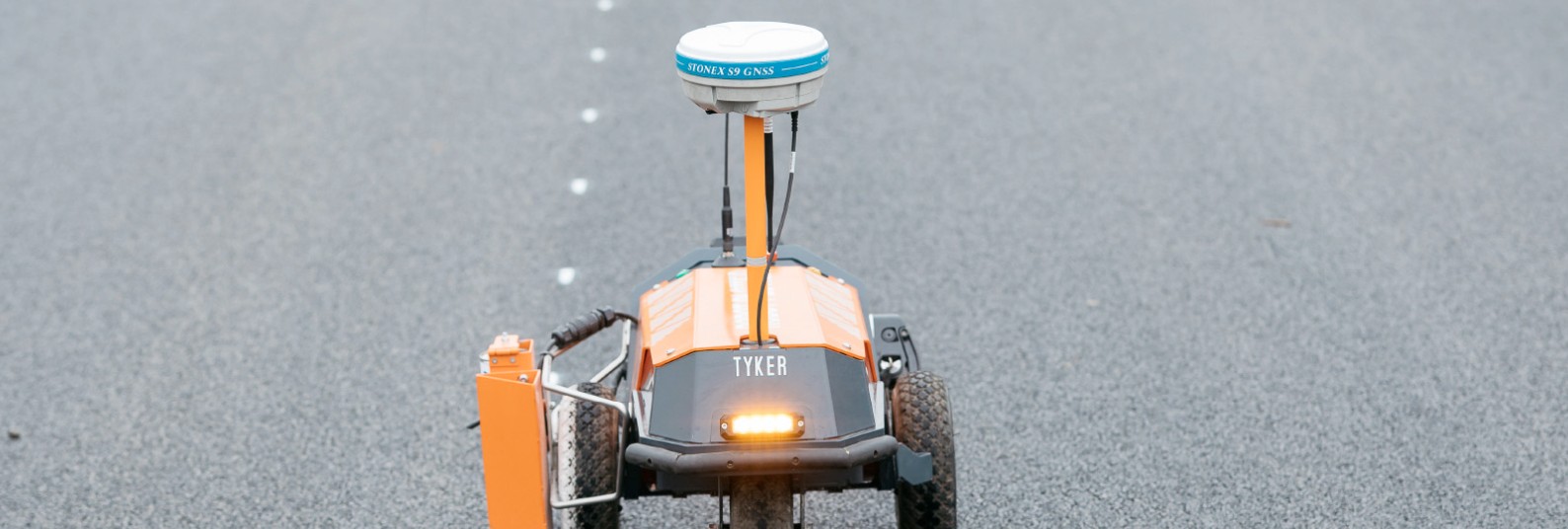 Robot Plotter: picchettamento autonomo di linee e punti