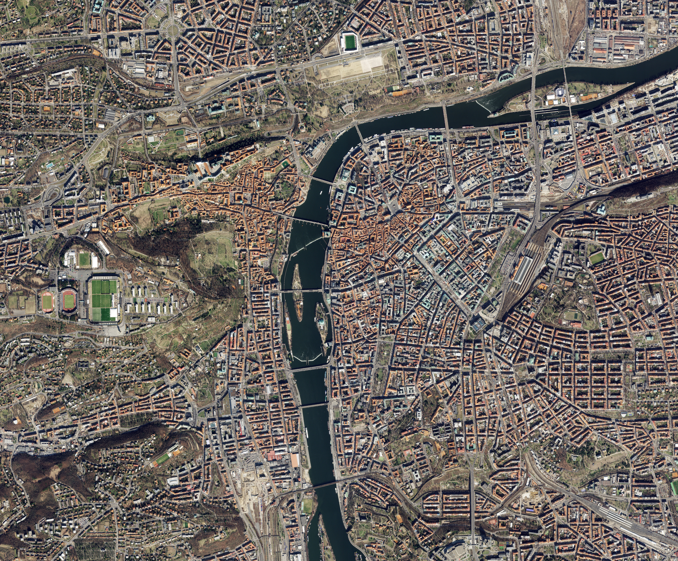 ESA - Immagine della settimana: Praga, Repubblica Ceca (16 novembre 2025)