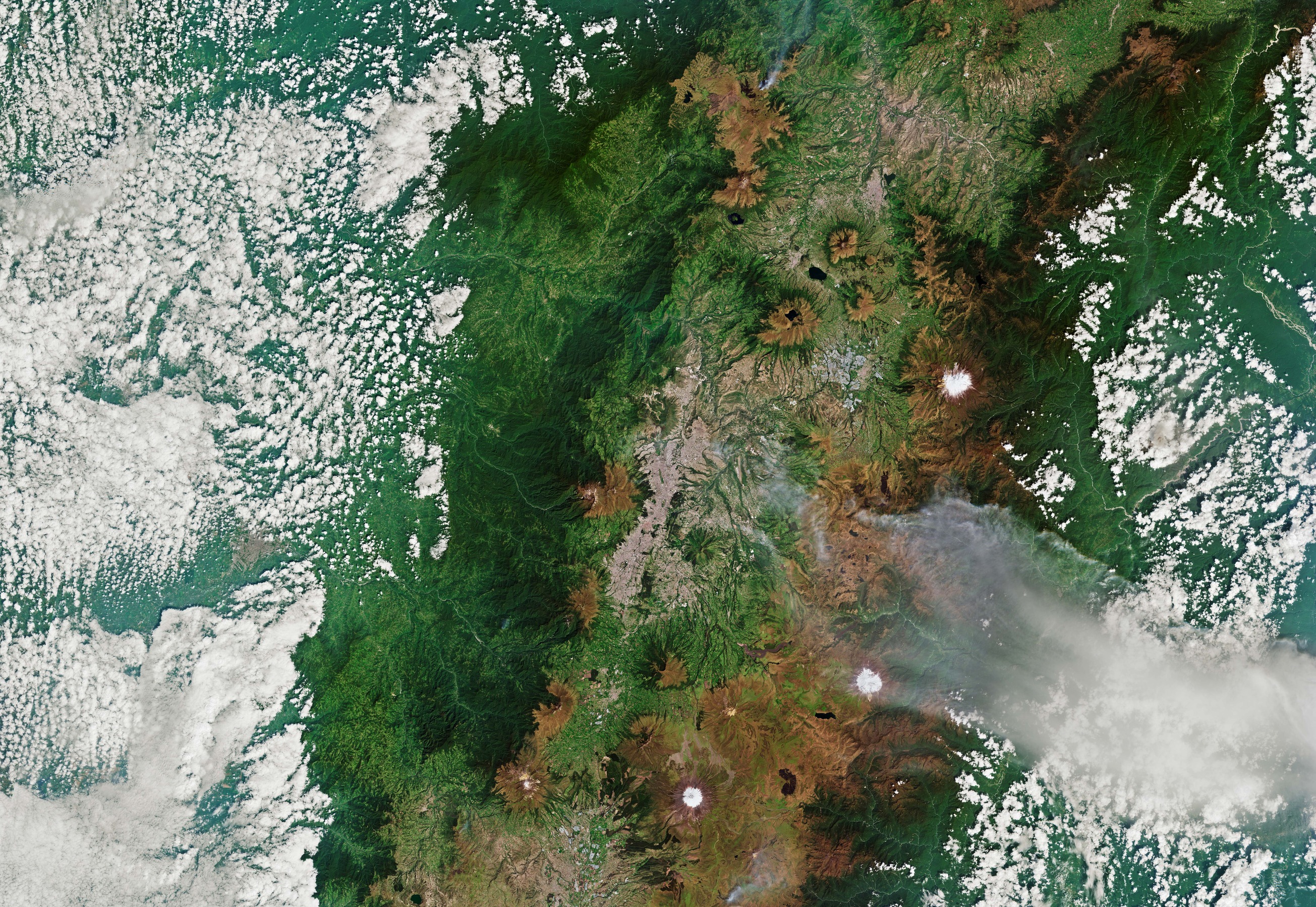 ESA - Immagine della settimana: Il paesaggio vulcanico di Quito (17 maggio 2026)