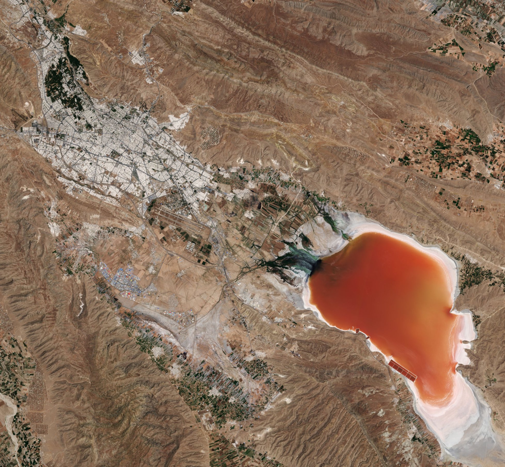 Lago Maharloo (Iran)