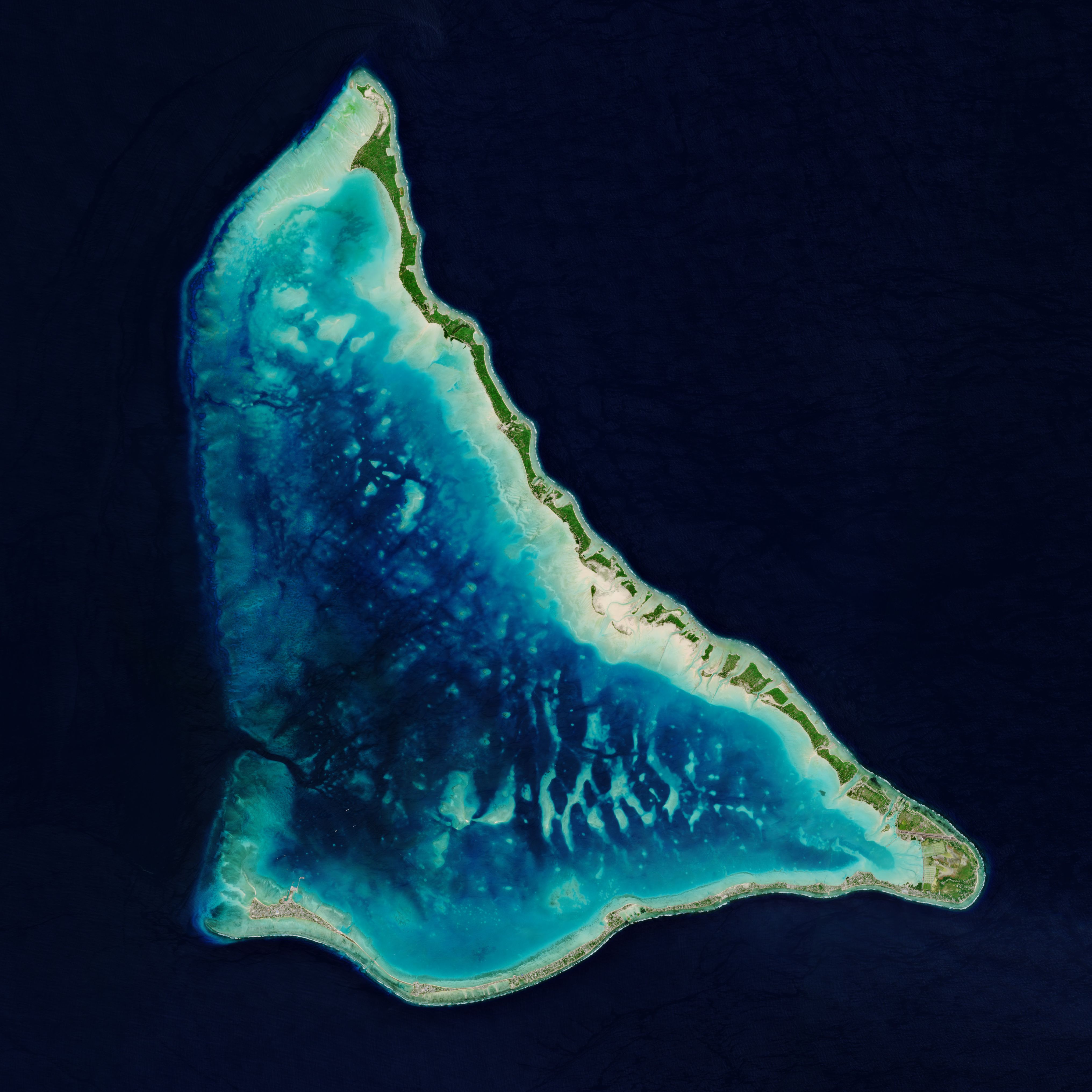 Atollo di Tarawa (Repubblica di Kiribati, Oceano Pacifico)